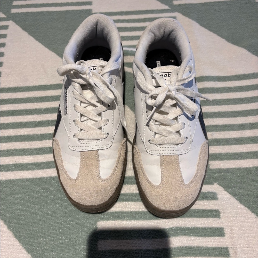 Reebok White and Beige Sneakers